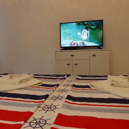 Apartament Holiday Burgas City Exterior foto