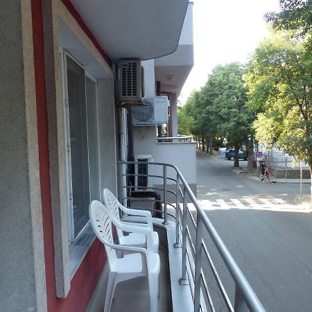 Apartament Holiday Burgas City Exterior foto