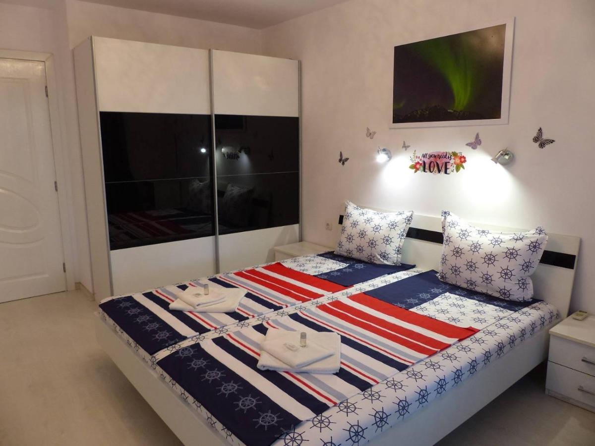 Apartament Holiday Burgas City Exterior foto